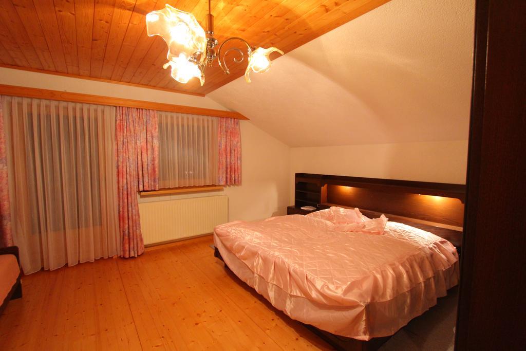Ferienwohnung Gutwenger ジリアン エクステリア 写真